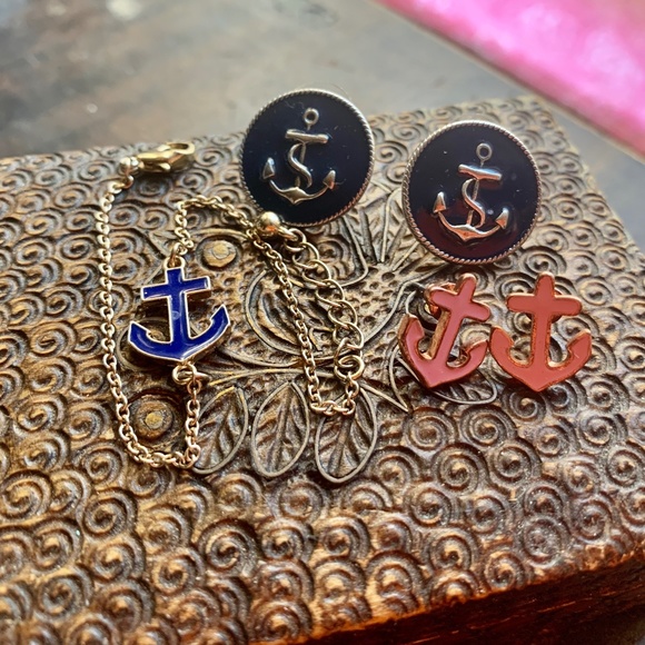 Ahoy! Fun in the  Sun - Seaside Summer Anchor Earrings & Bracelet - Picture 5 of 6